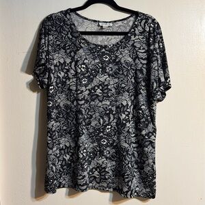 Jaclyn Smith Black and White Floral Lace Blouse